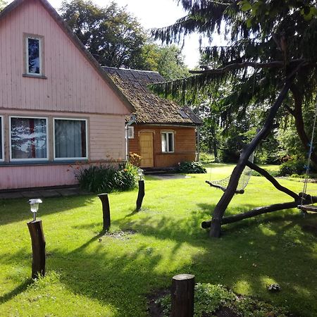 Lauku Viesu Maja Bajari Pensionat Rucava Exteriör bild